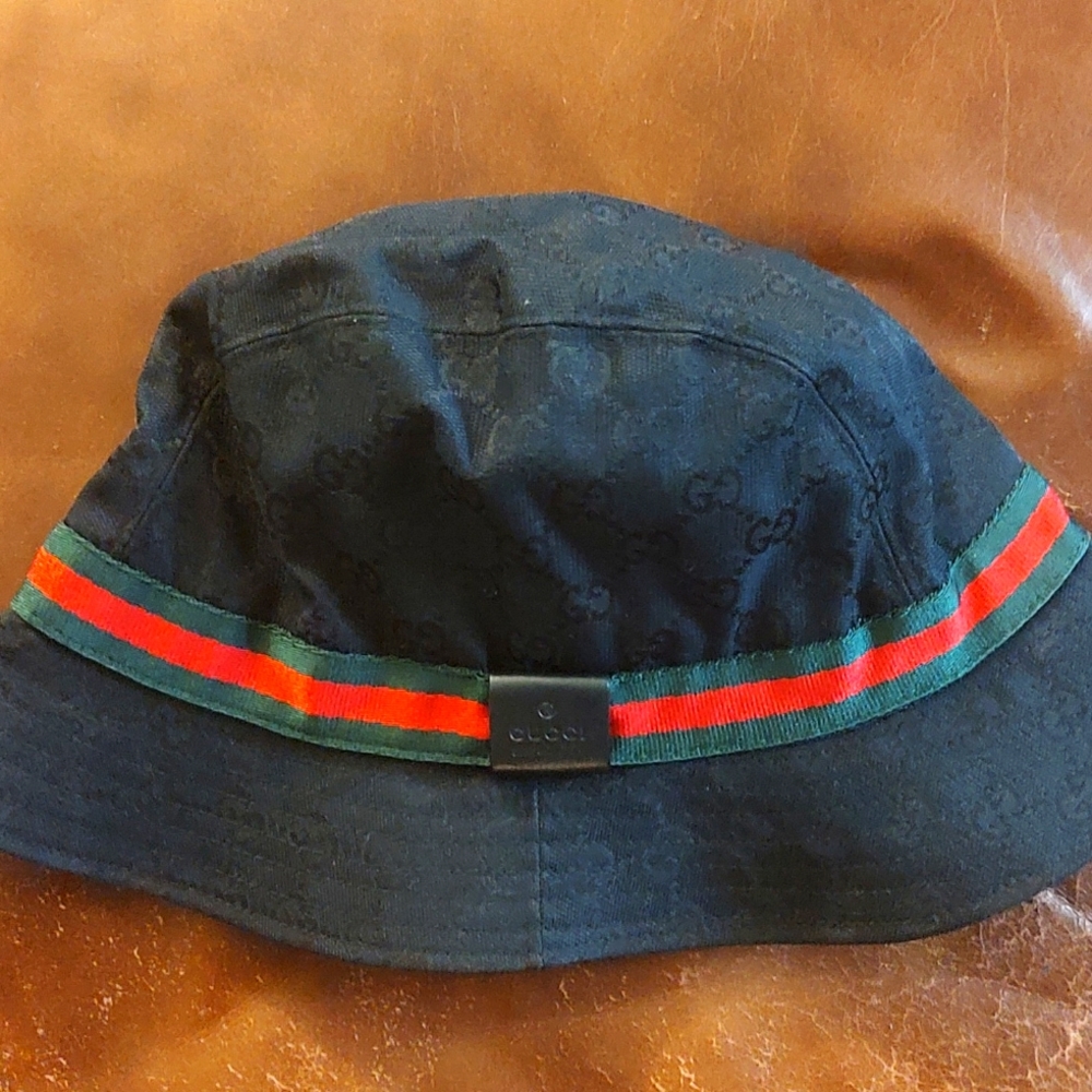 Gucci bucket hat XL 100% Authentic